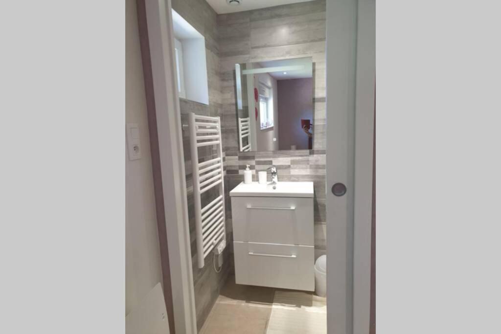 Ferienwohnung Agreable Logement Pour 4 Pers A Deux Pas De Verdun Haudainville Exterior foto